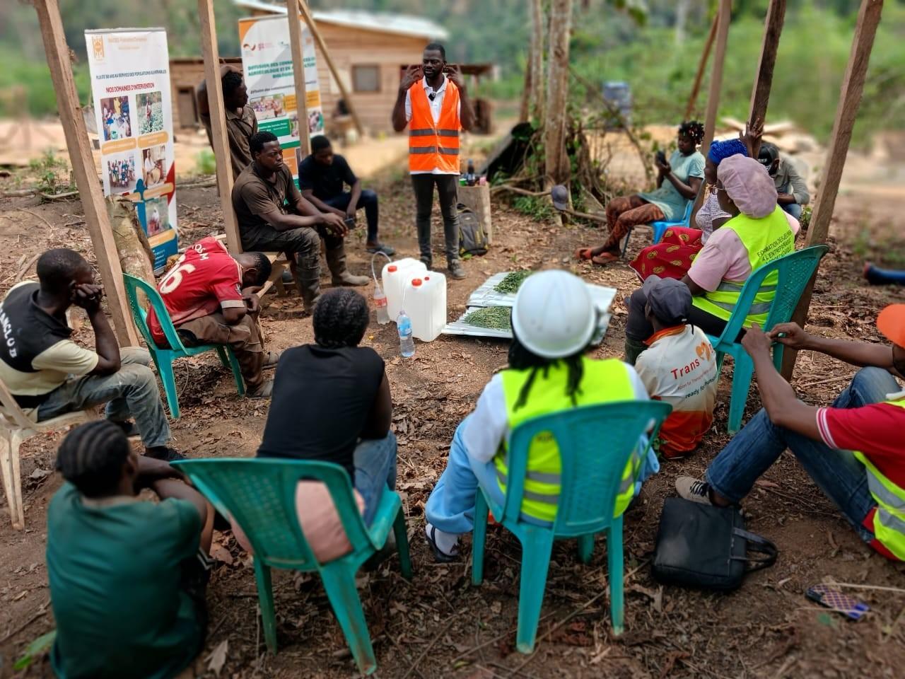 Le formateur en séance de formation