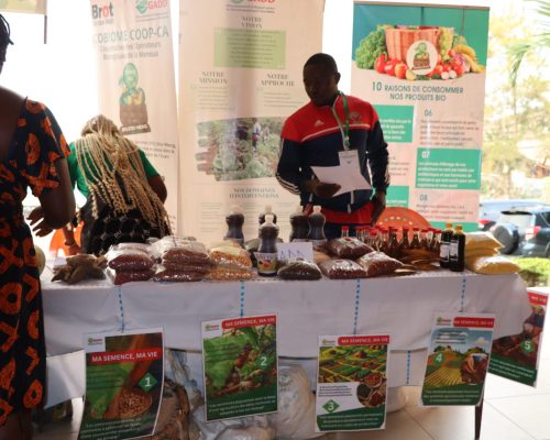 Exposition des produits certifiés bio par les SPG